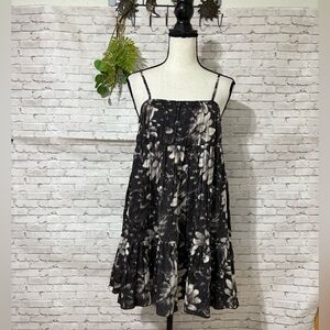 UO Urban Outfitters Black and White Floral Tiered Cami Dress